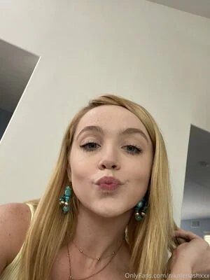 Nikole Nash content