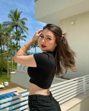 Nathalia Pagio content
