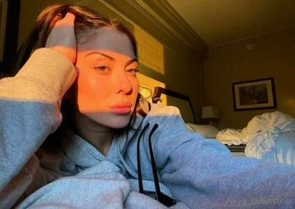 naya_rubinstein content