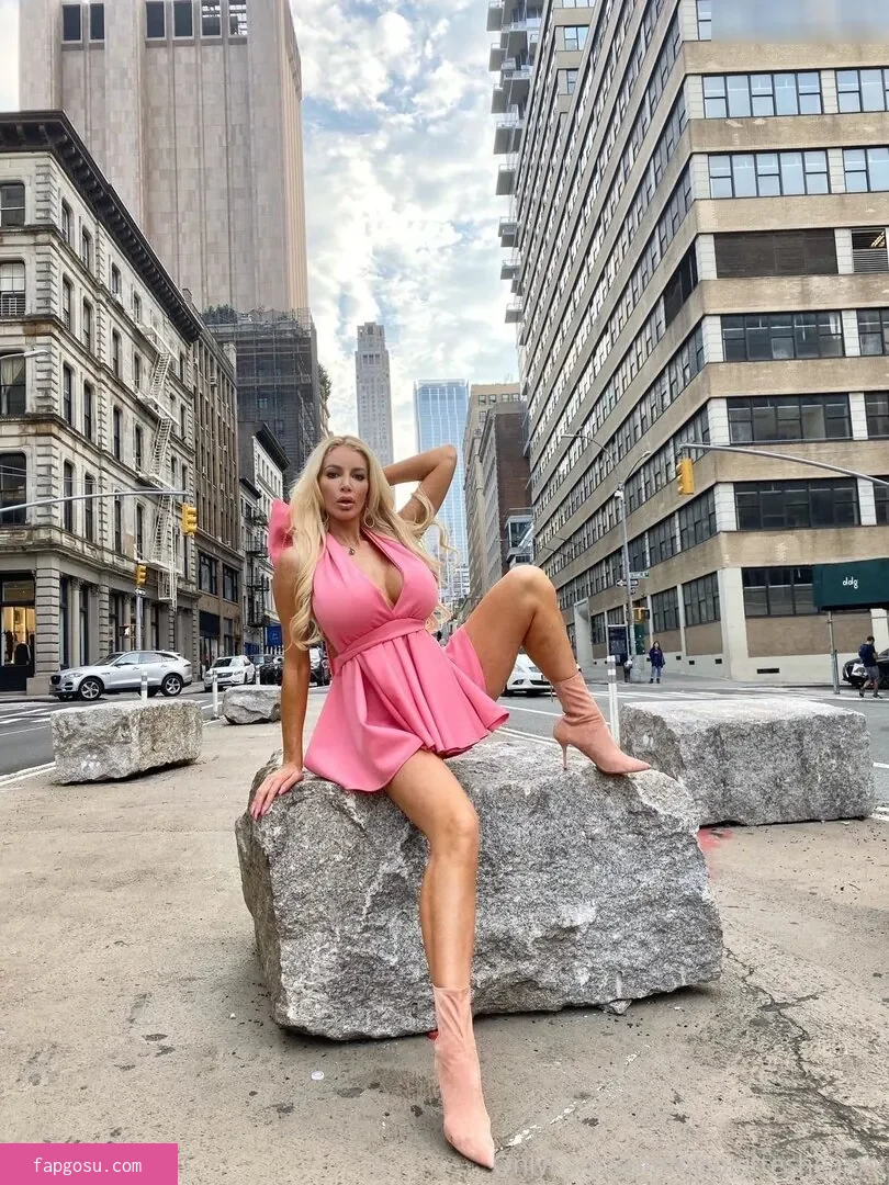 Nicolette Shea - Photo #1083
