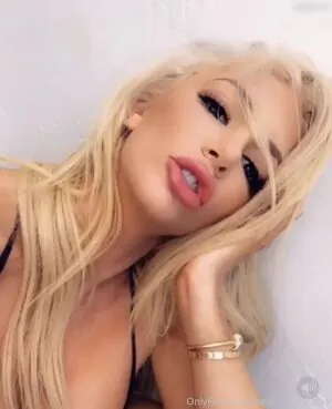 Nicolette Shea