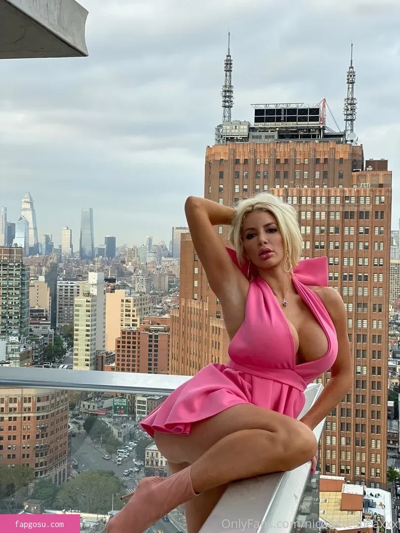 Nicolette Shea