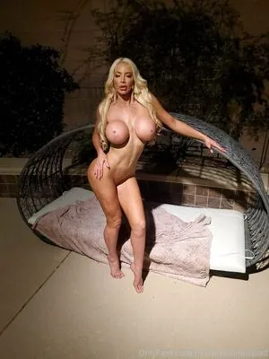 Nicolette Shea