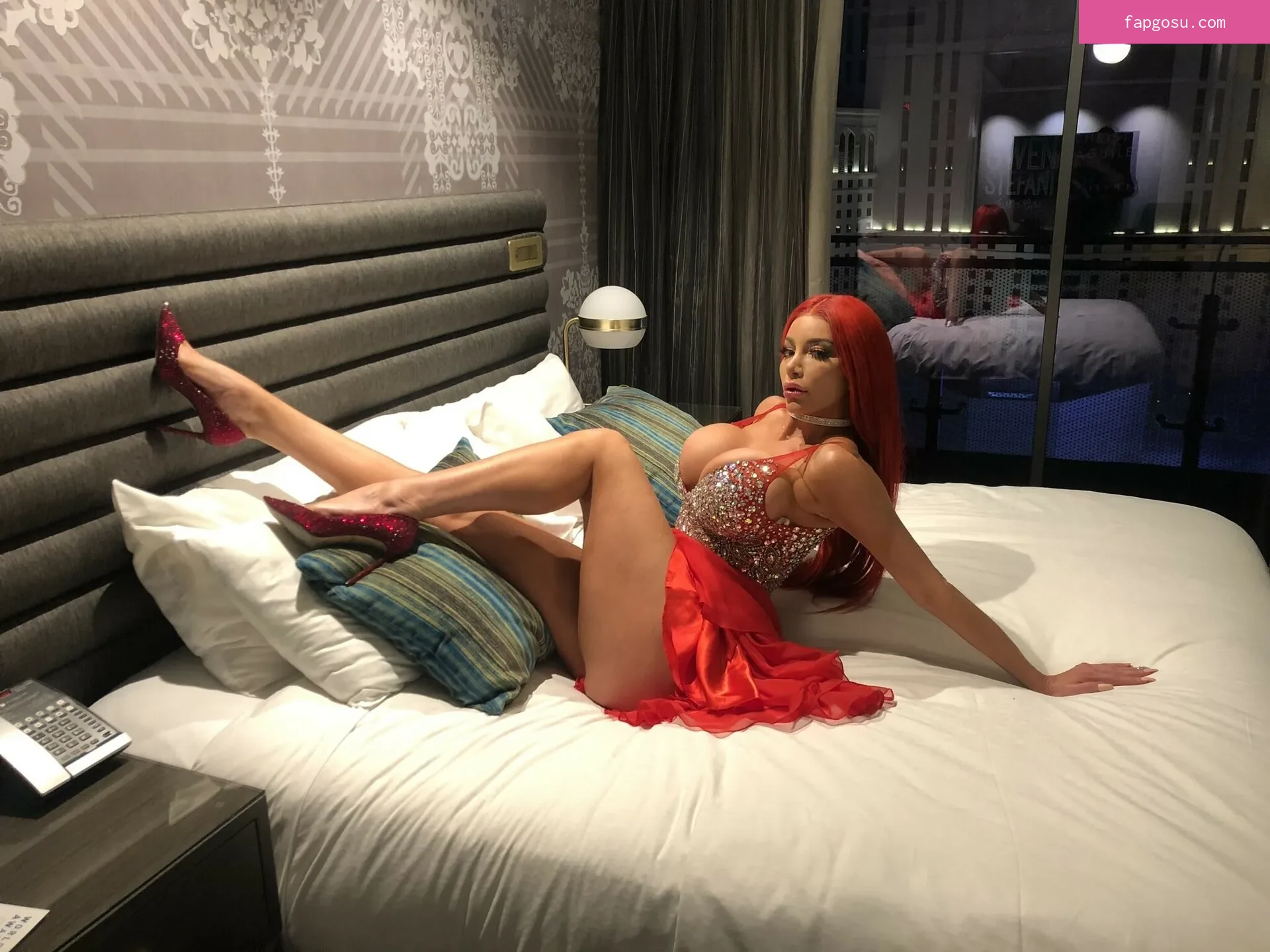 Nicolette Shea - Photo #1970
