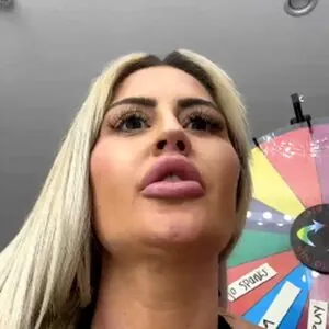 Nicolette Shea