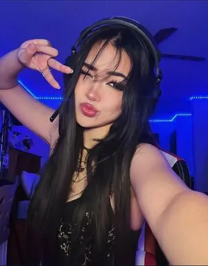 Natalie Tran content