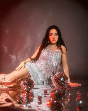 Natalie Tran content