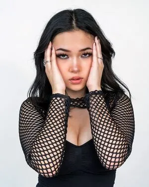 Natalie Tran content
