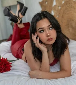 Natalie Tran content