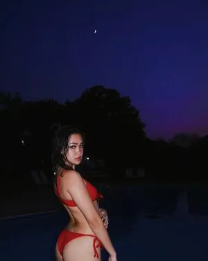 Natalie Tran content
