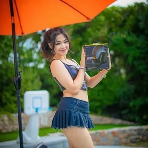 Natalie Tran content