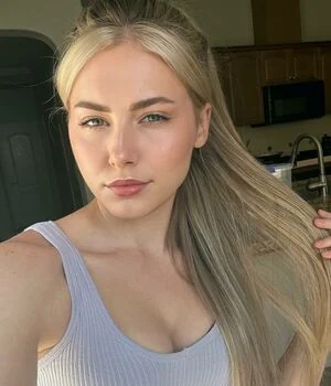Nicki Taylor content