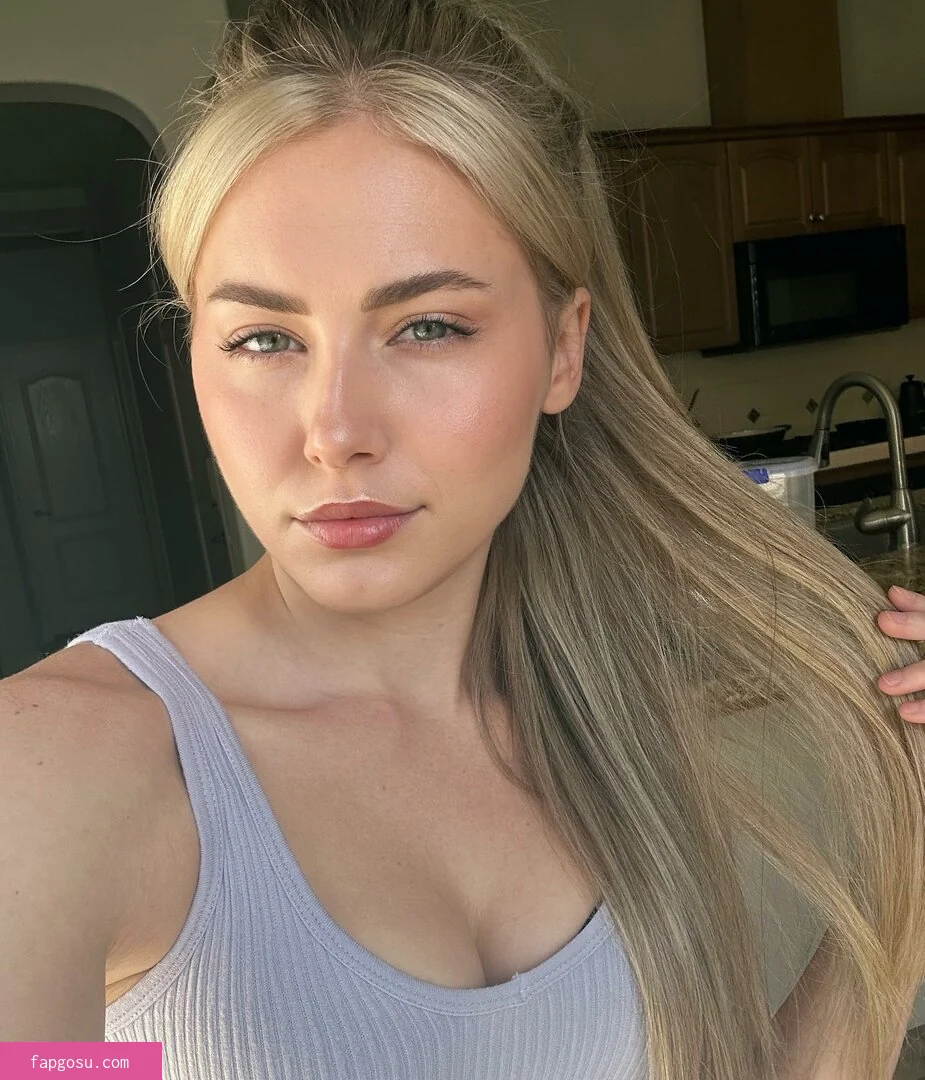 Nicki Taylor