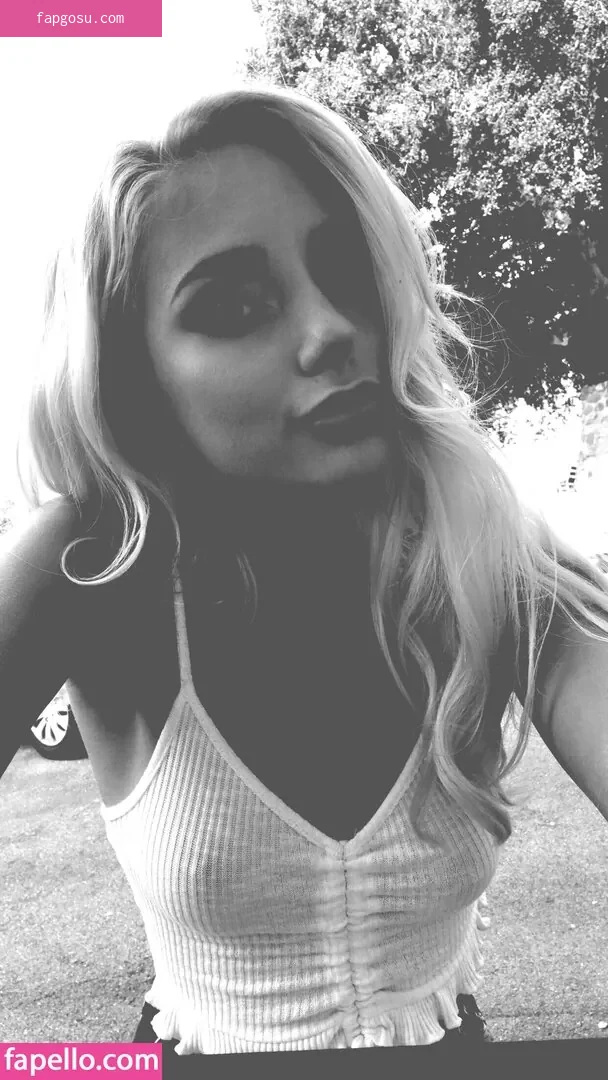 Naomi Woods