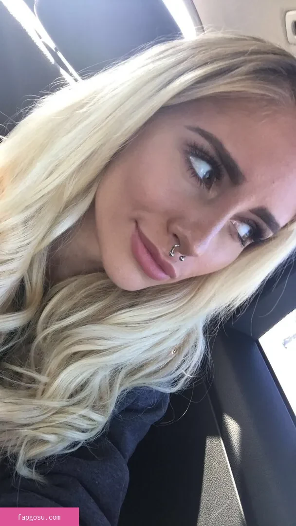 Naomi Woods
