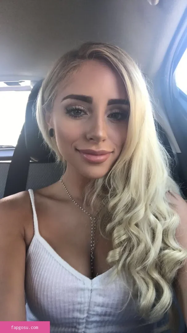 Naomi Woods