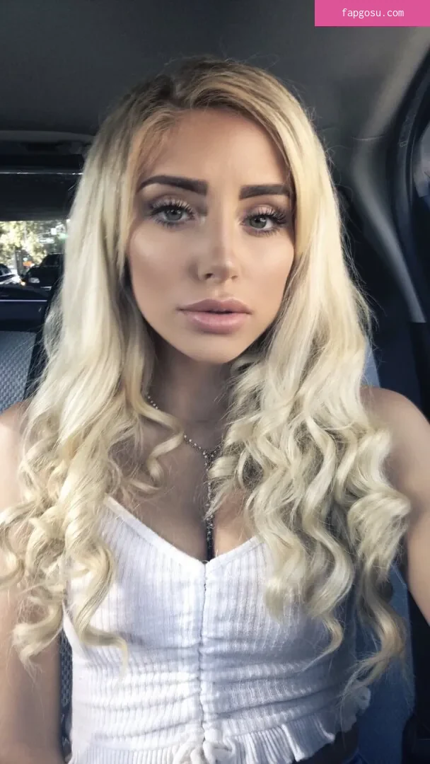 Naomi Woods