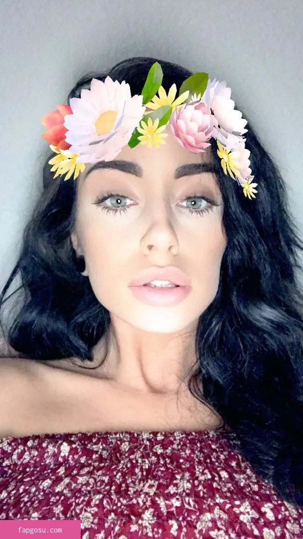 Naomi Woods