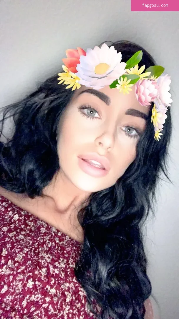 Naomi Woods