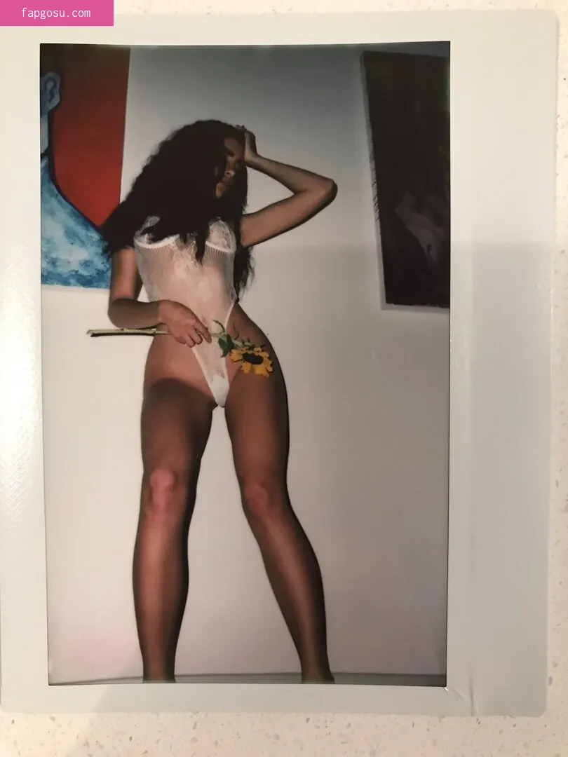 Naomi Woods