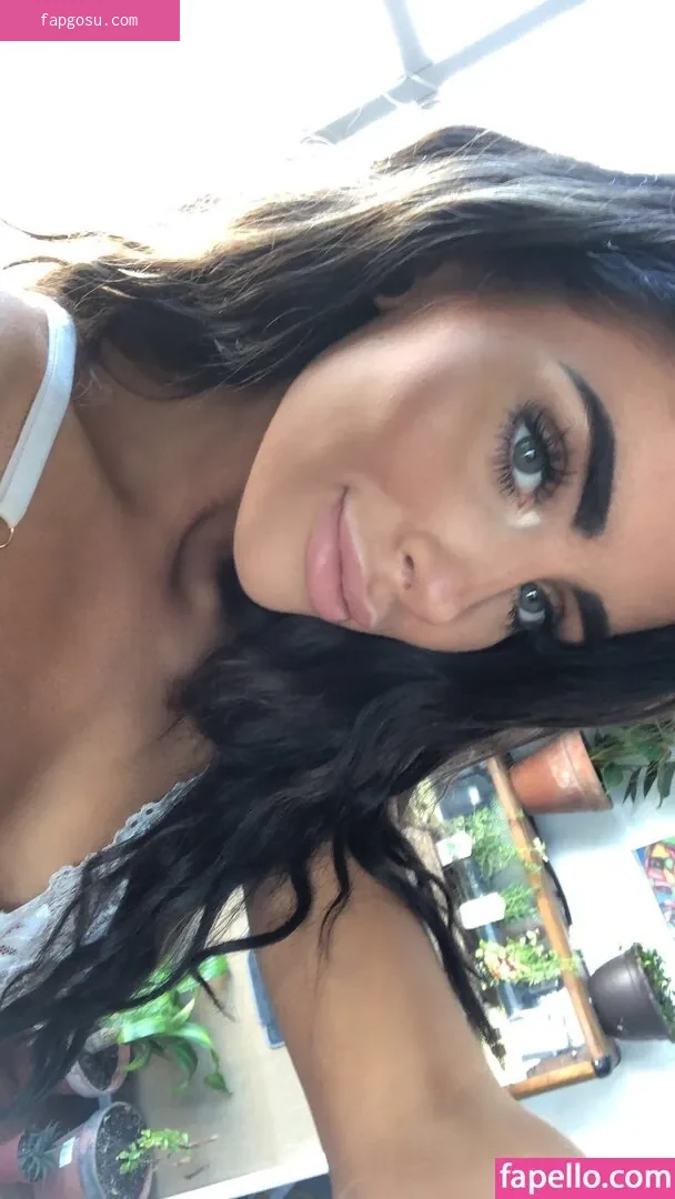 Naomi Woods