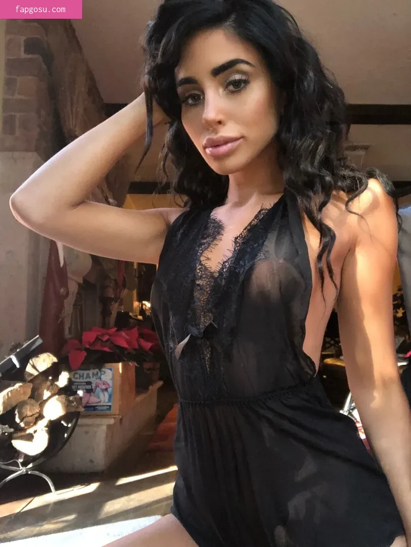 Naomi Woods