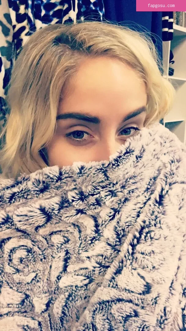 Naomi Woods