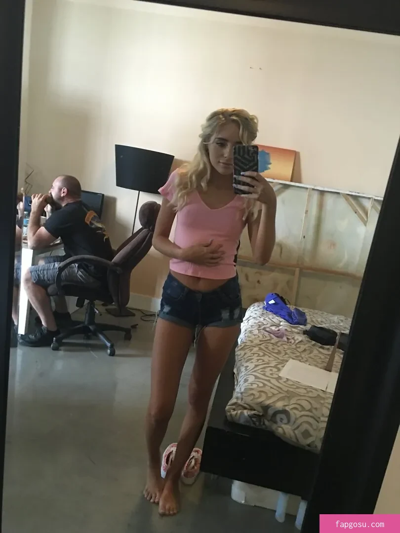 Naomi Woods
