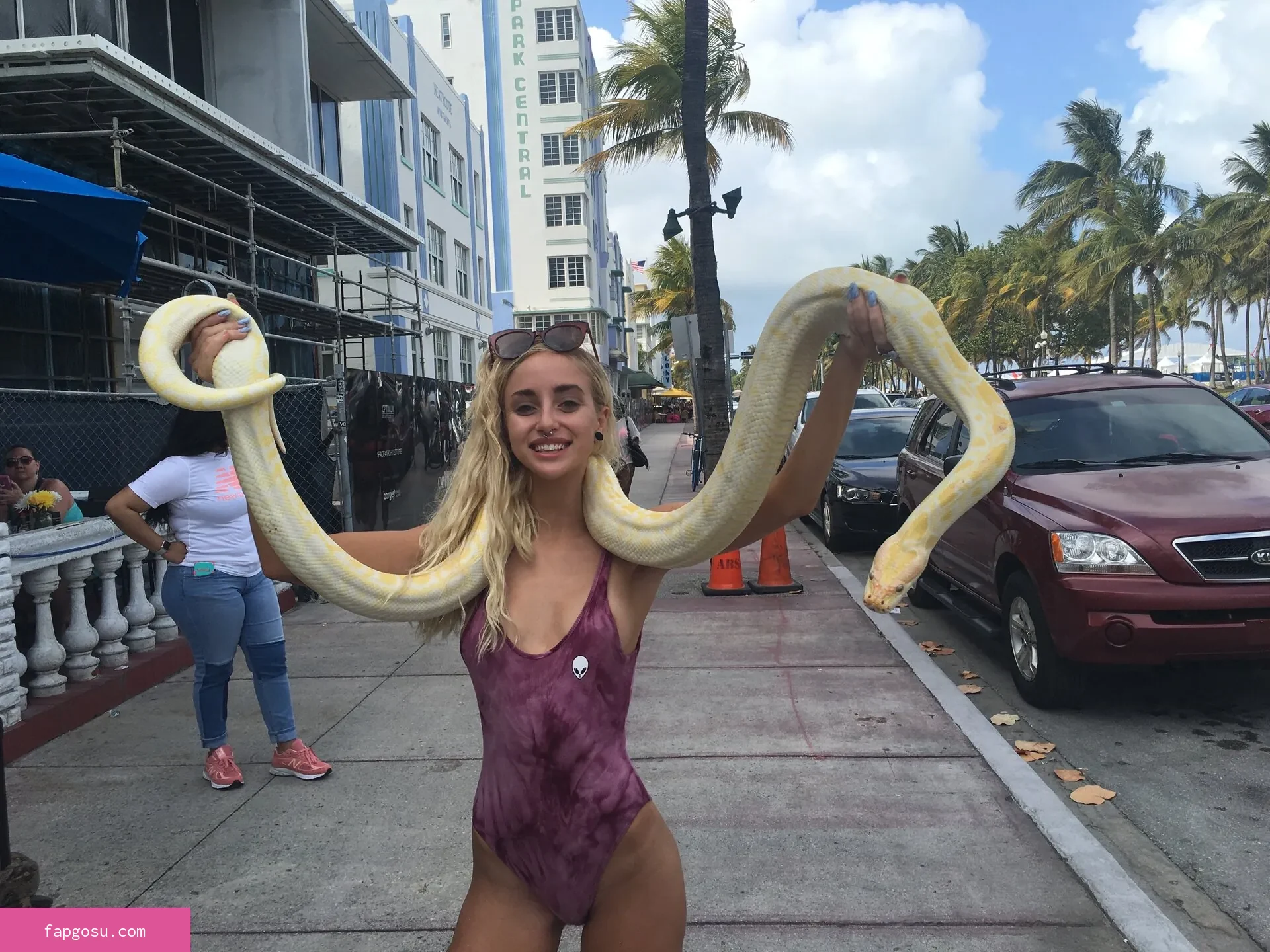 Naomi Woods