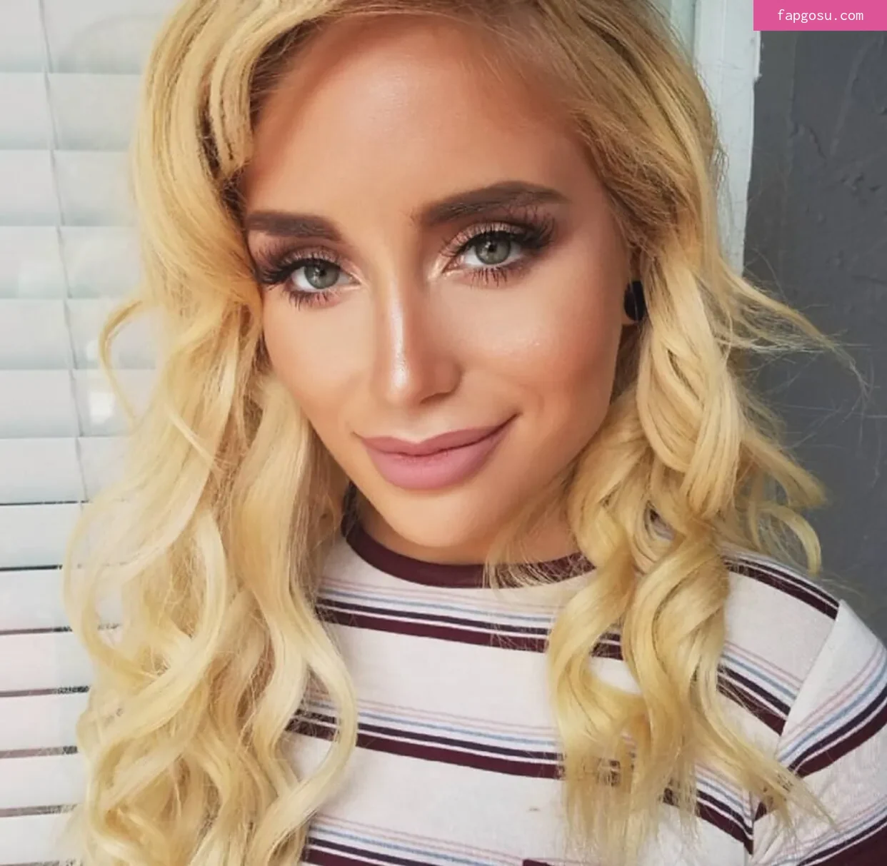 Naomi Woods