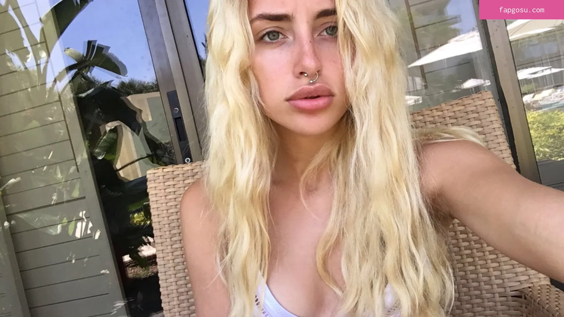 Naomi Woods