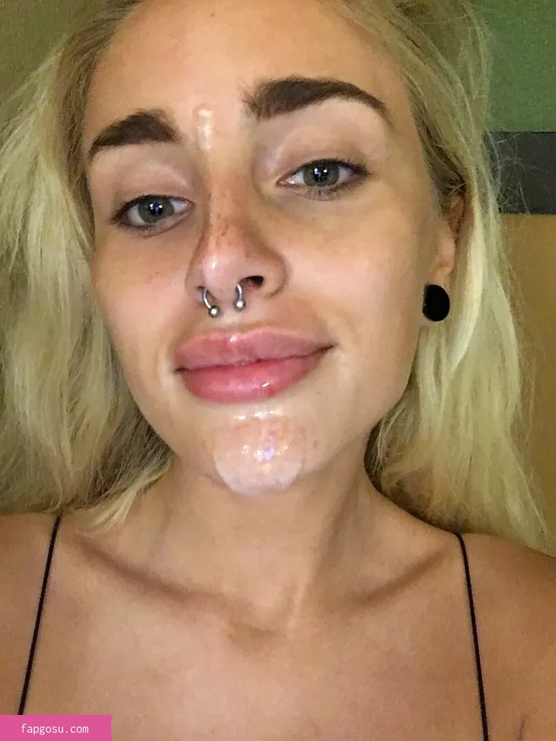 Naomi Woods