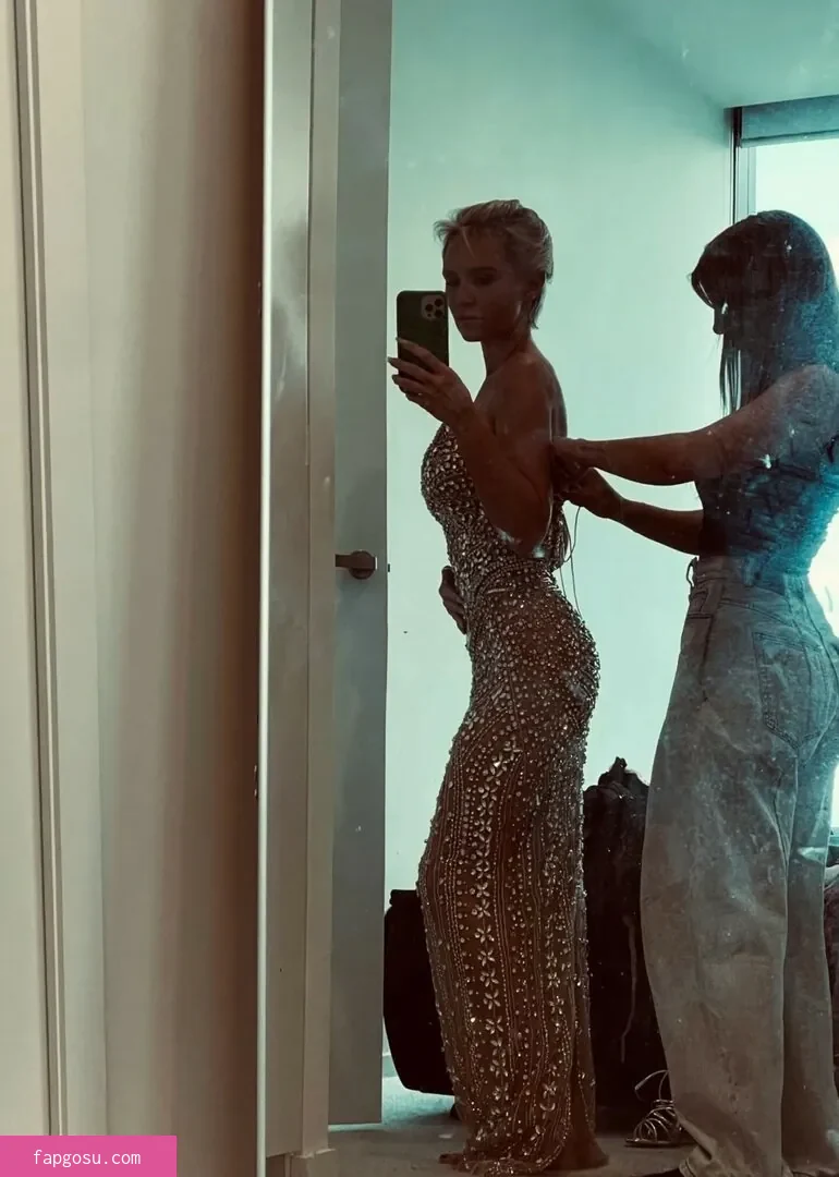 Nicky Whelan