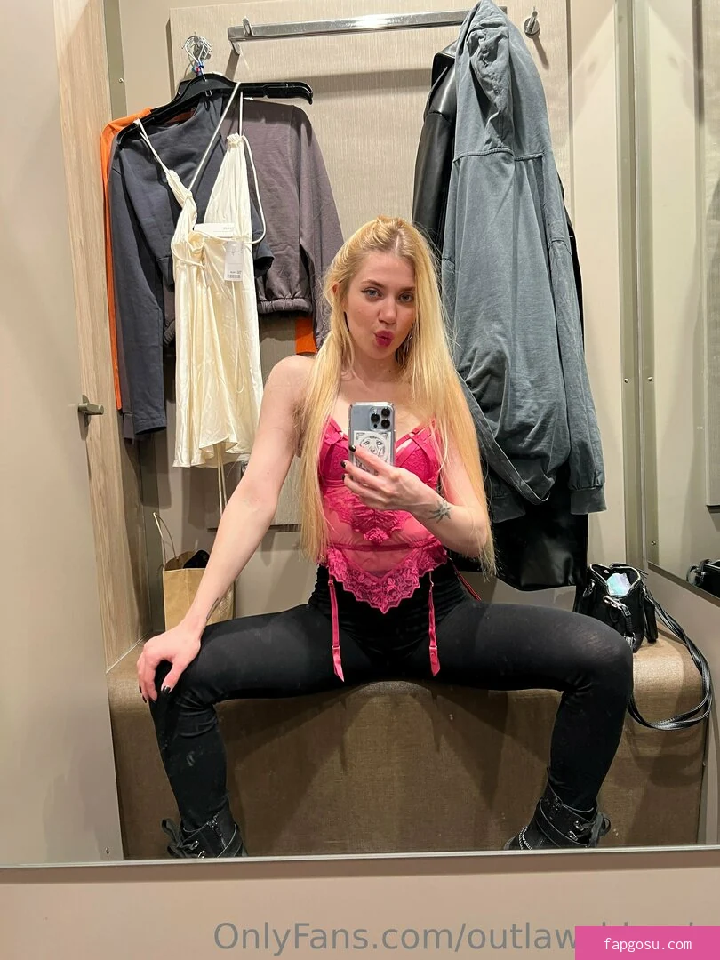 outlaw_blonde