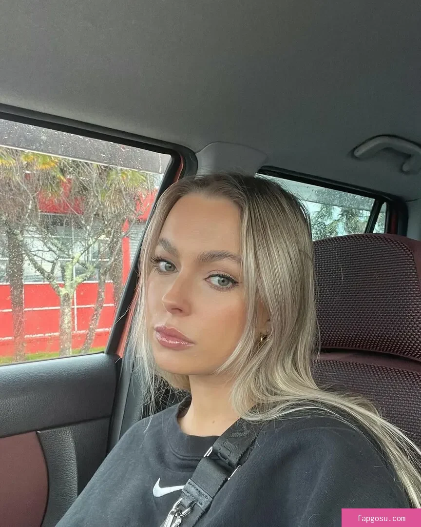 Olivia Hollands