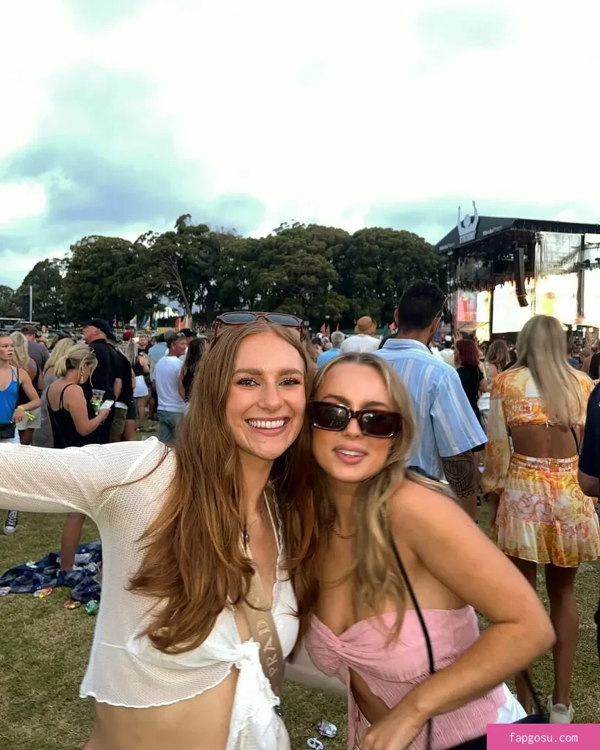 Olivia Hollands