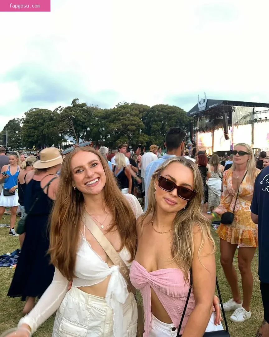 Olivia Hollands