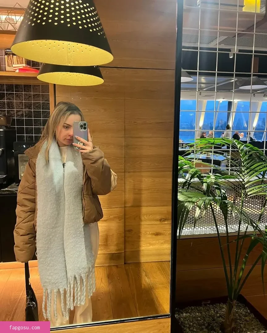 Olivia Hollands