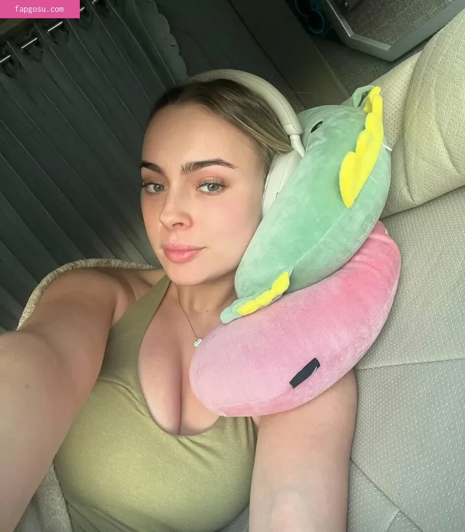 Olivia Hollands