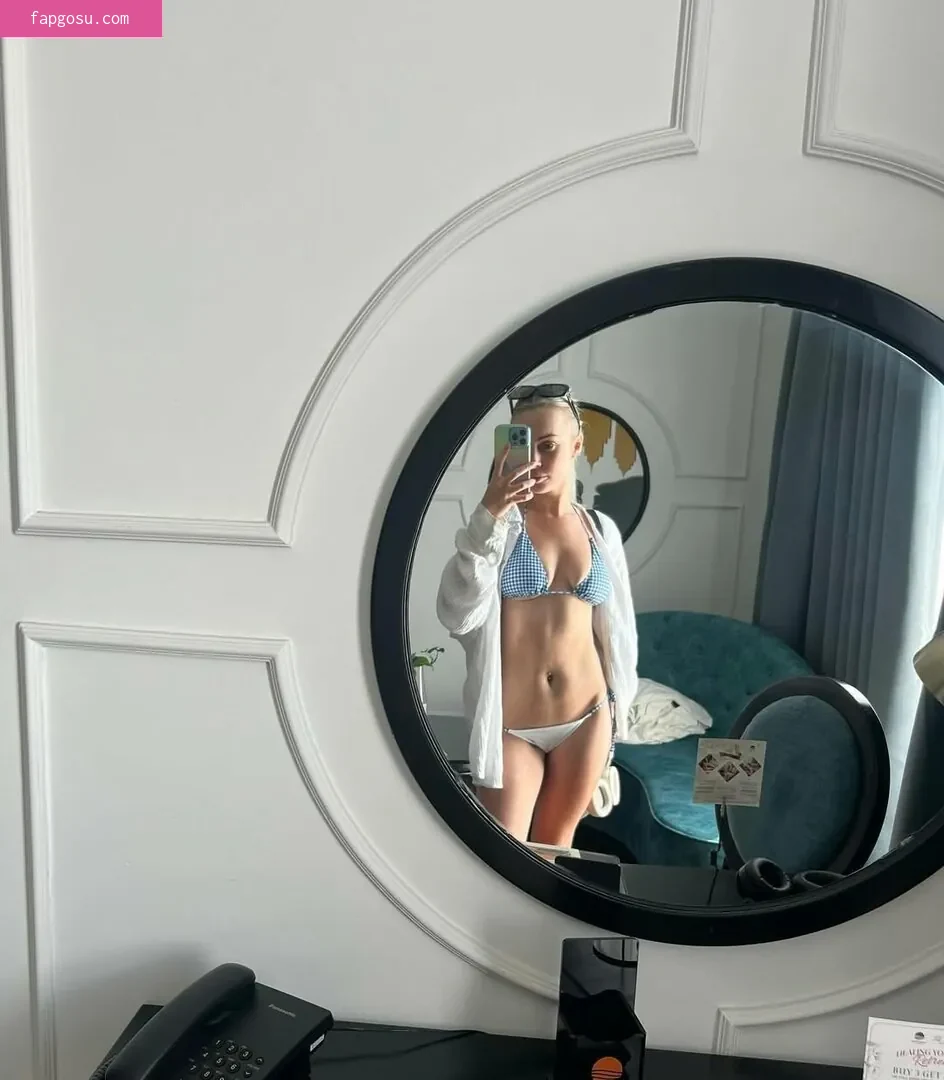 Olivia Hollands