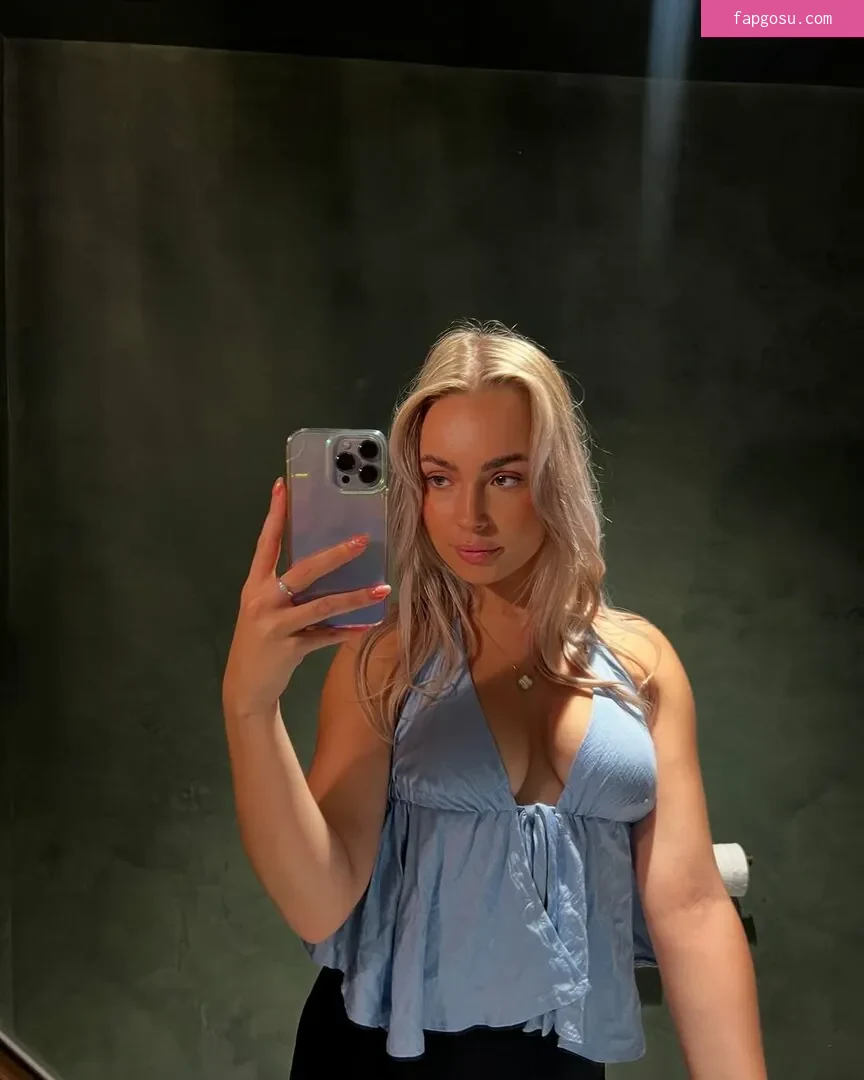 Olivia Hollands