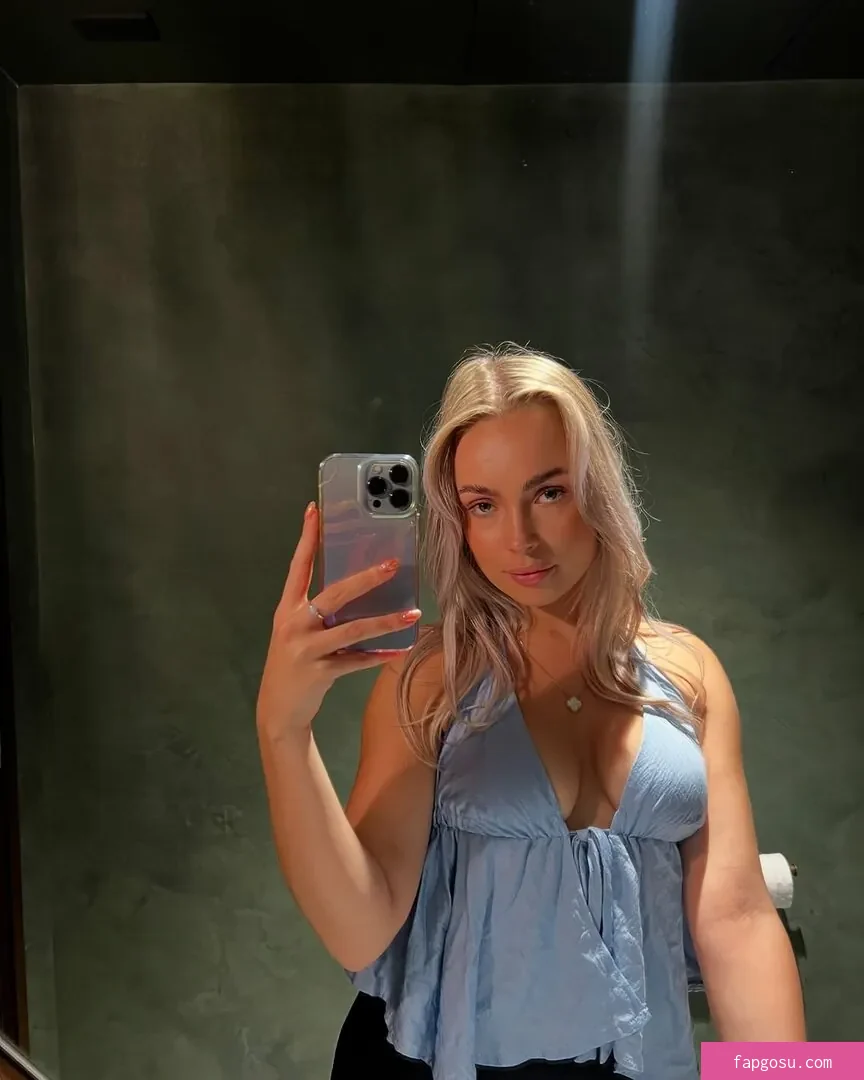 Olivia Hollands