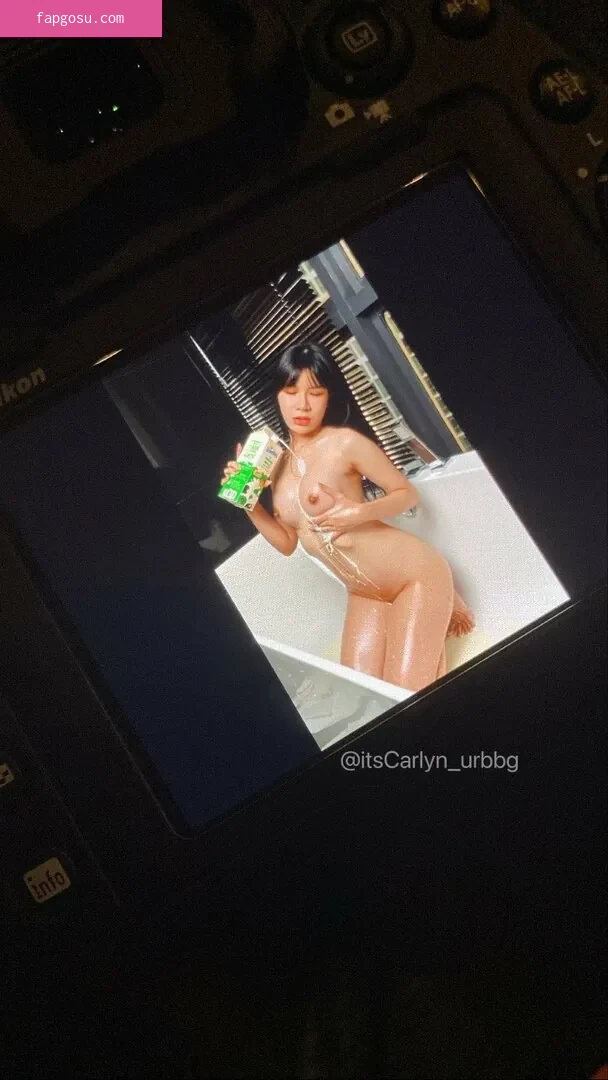 onlycarlyn - Photo #1