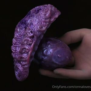 onnaloves content