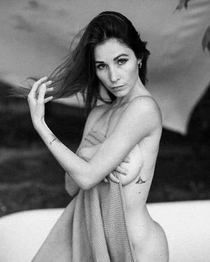 Ophelie Poisson content