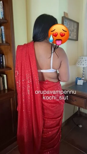 Orupavampennu content