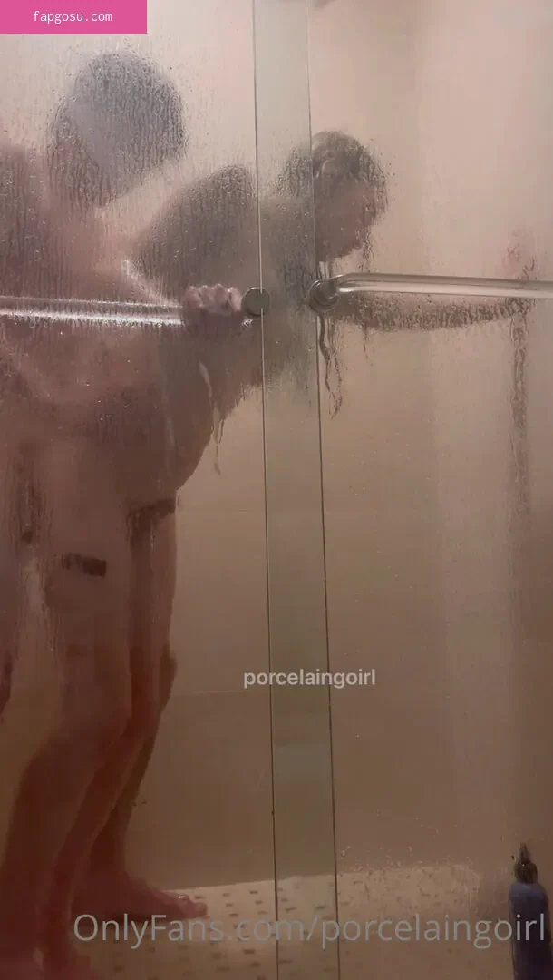 porcelaingoirl