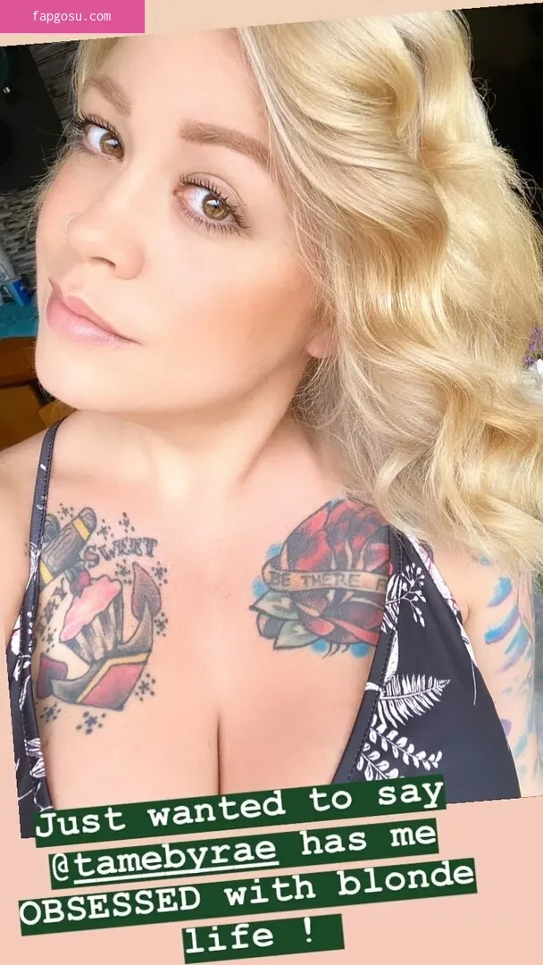 Pinup Cortney
