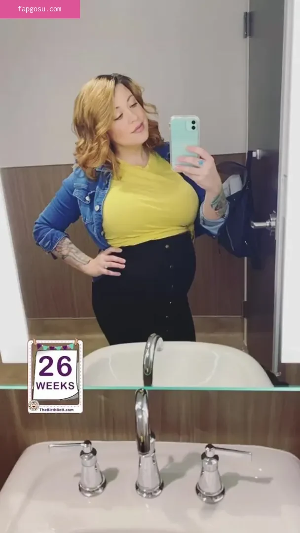 Pinup Cortney