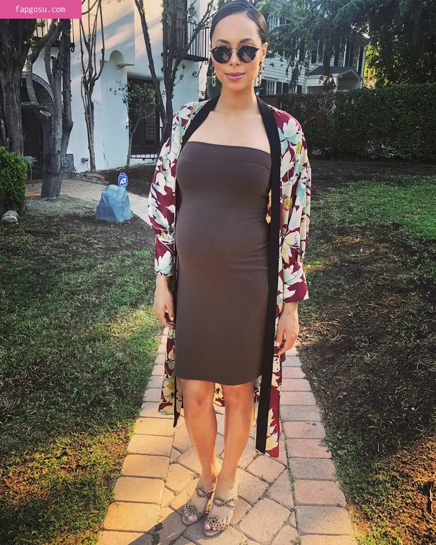 Pregnant Celebs